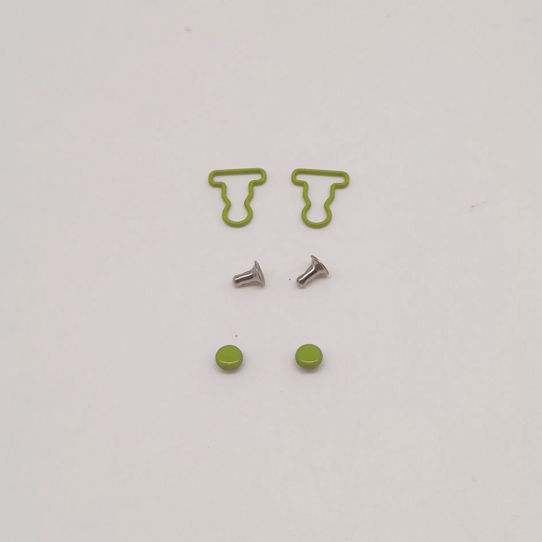 Миниатюрные пряжки для кукольной одежды 9мм+4мм цв.салатовый (06) 1пара ПР-45 для кукол | 1