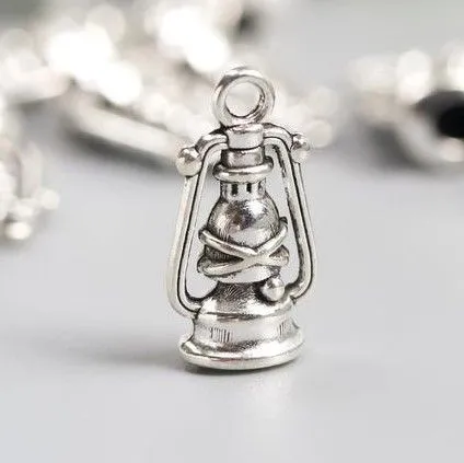 Подвеска Керосиновая лампа 2*1см цв.серебро 4645669 для кукол | 1