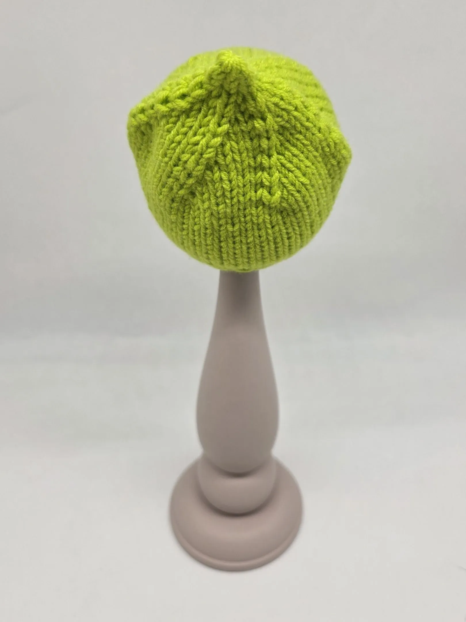 Шапочка-редиска ША-55 цв.лайм (02), обхват 27см для кукол | 1