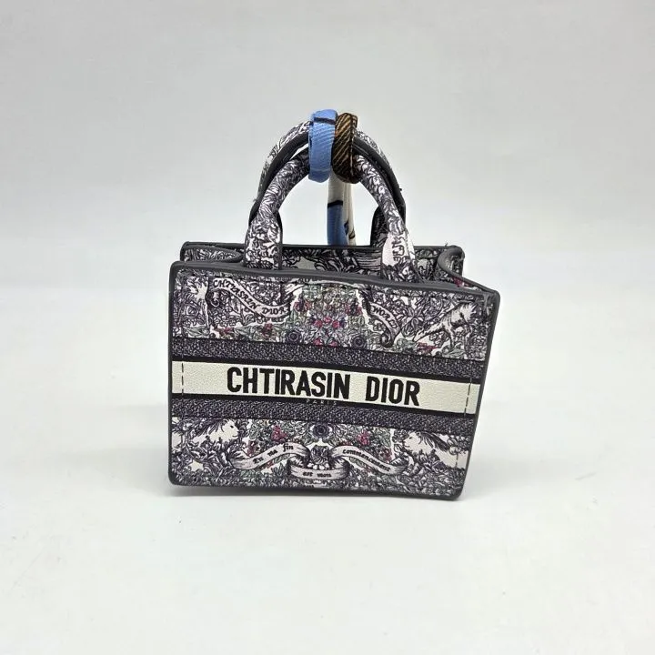 Сумка CD 7,7*6*4см цв.серый (06) С-155 для кукол