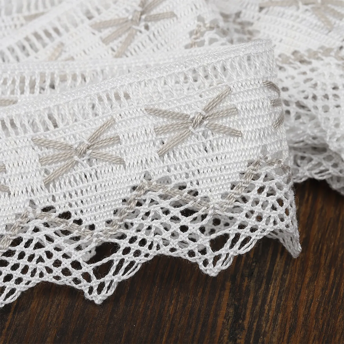 Кружево вязаное шир.37мм 1метр цв.01 белый с серым TR.K-10034 для кукол | 2