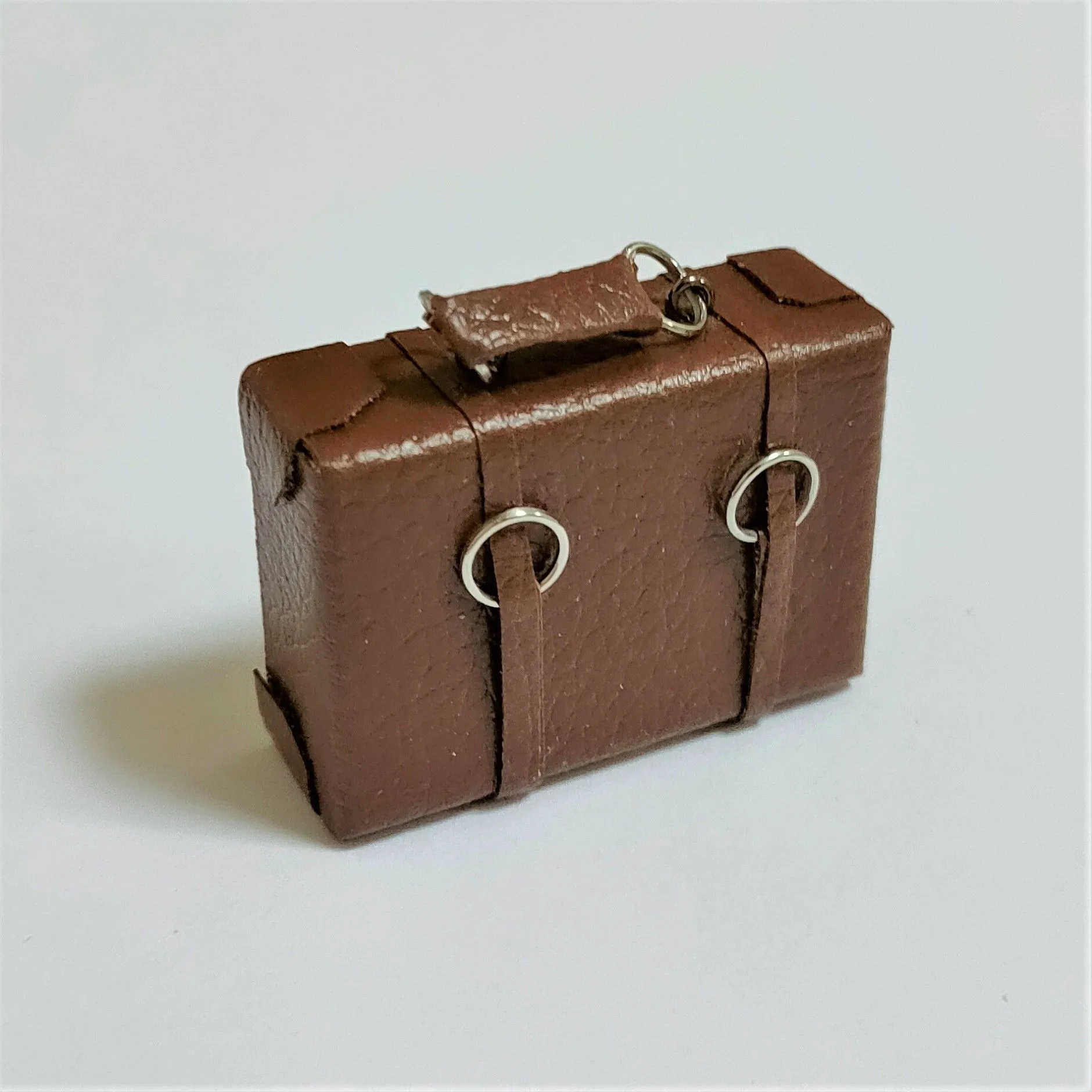 Портфель П-02 цв.коричневый 4,5*4*2см для кукол | 1