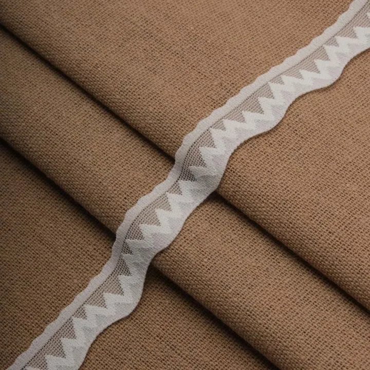 Кружево эластичное шир.1,5см дл.1м цв.белый 7738419 для кукол