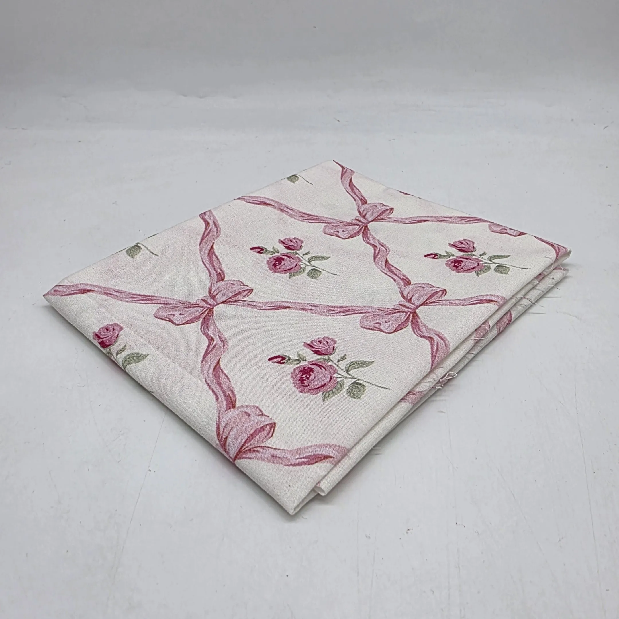 Ткань хлопковая Розовые розы цв.белый 50*48см 28082 для кукол | 1