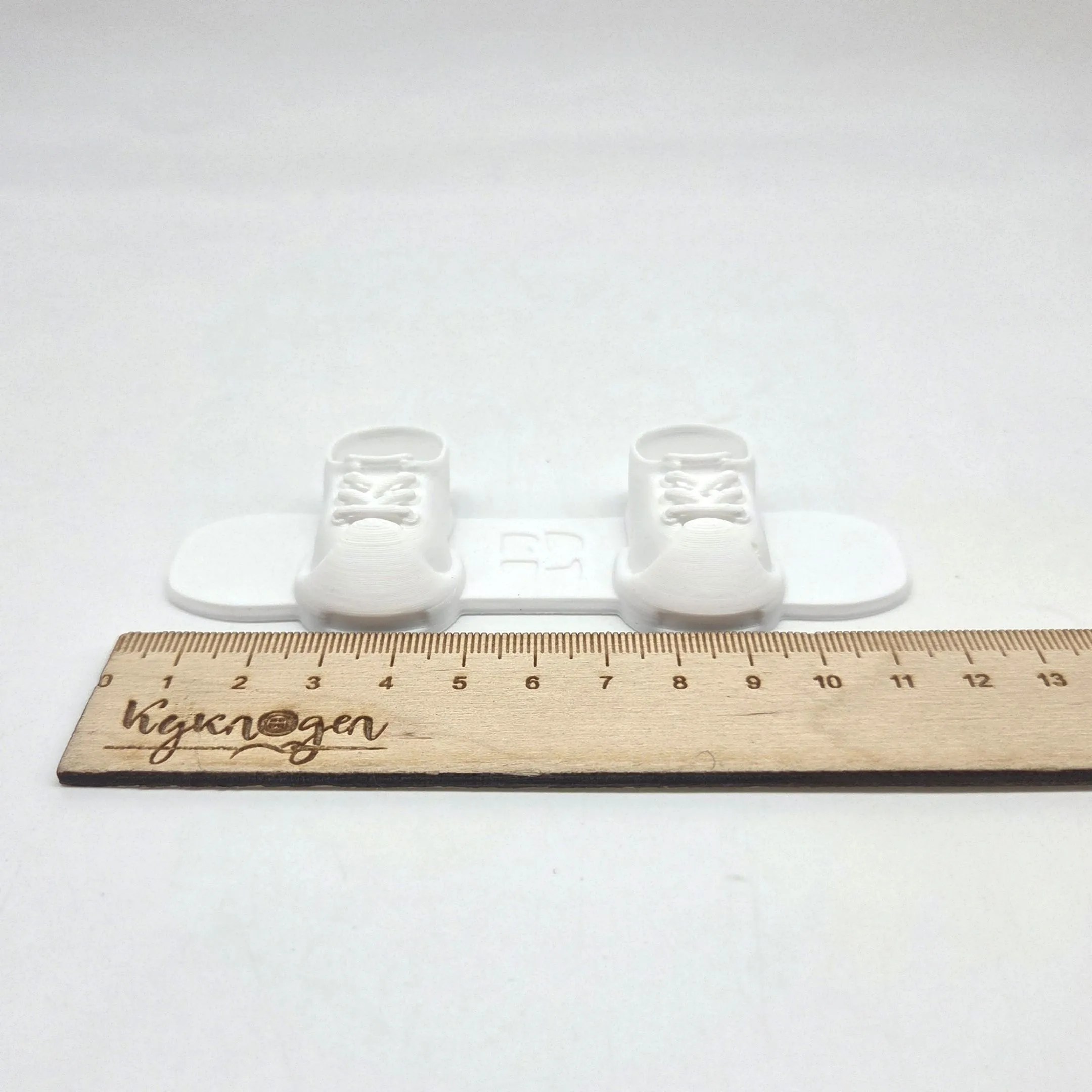 Сноуборд для кукол (Лабубу 17см) цв.белый (02) 11,5*4см 281 для кукол | 1