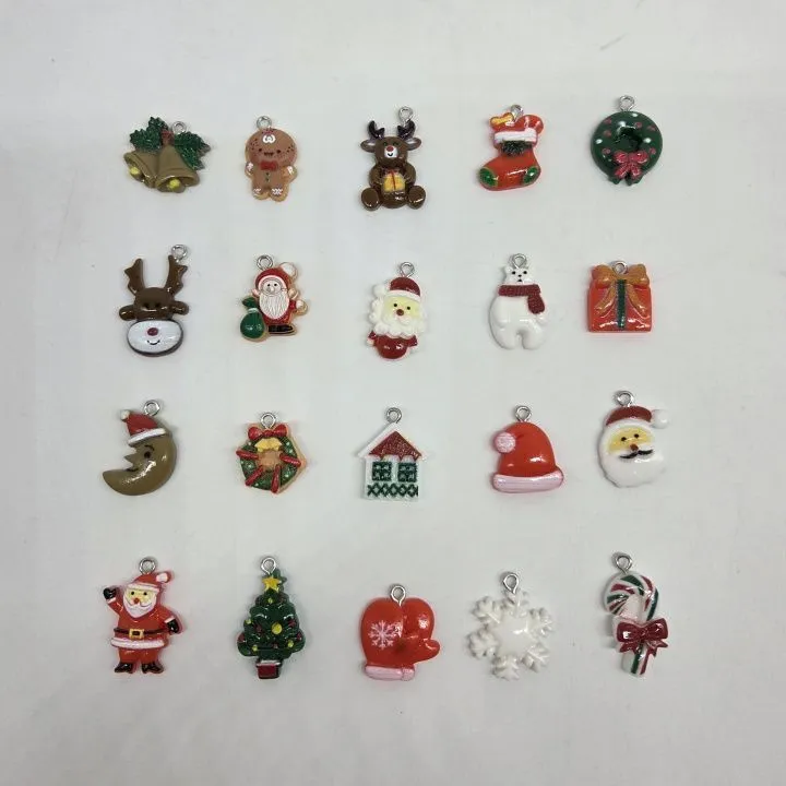 Набор новогодних подвесок 20шт. 27842 для кукол