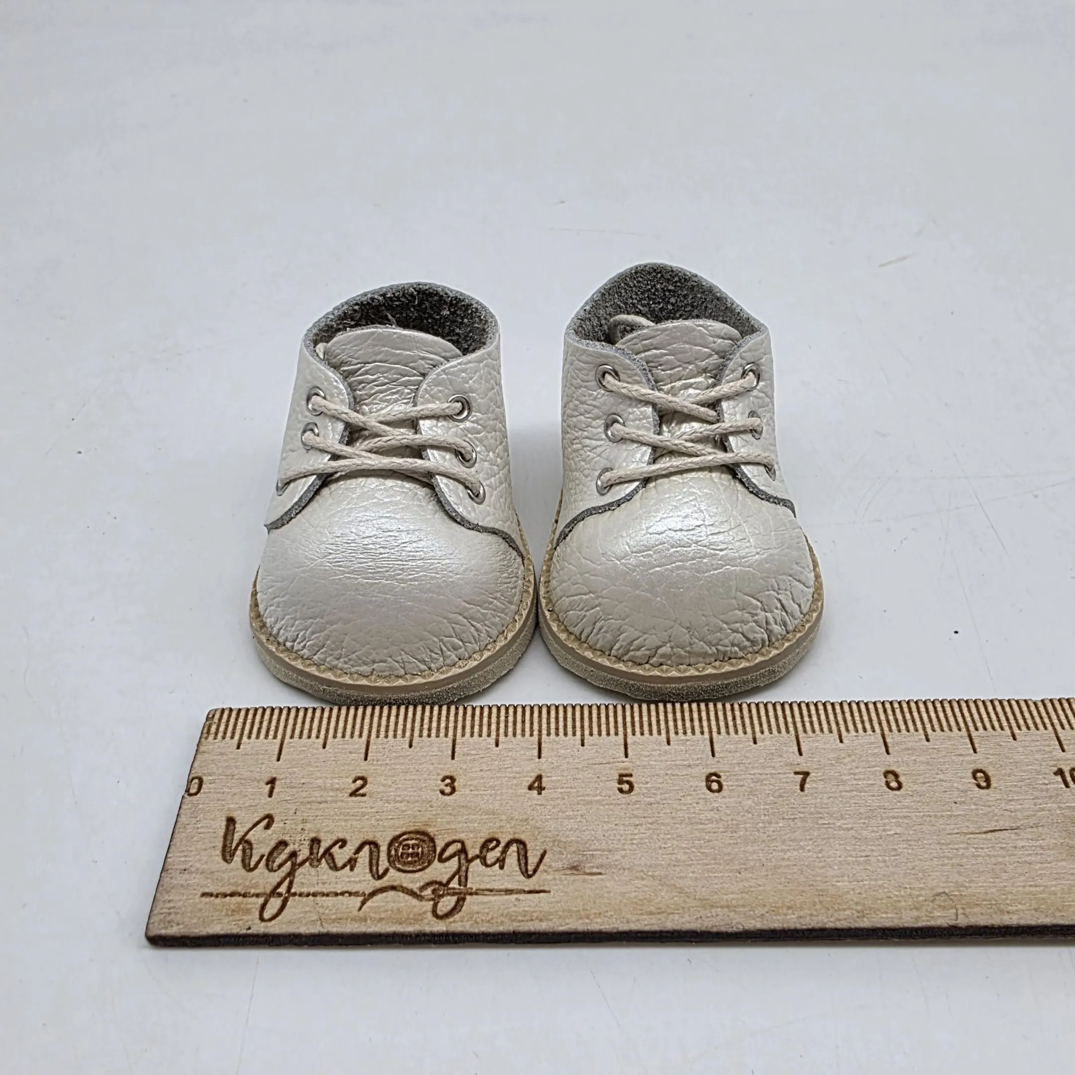 Ботиночки Б-133 натур.кожа цв.белый перламутр (37) 5,5см для кукол | 1