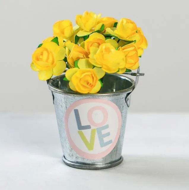 Букетик в ведерке "Время мечты" 5*7*5см 3909445 для кукол