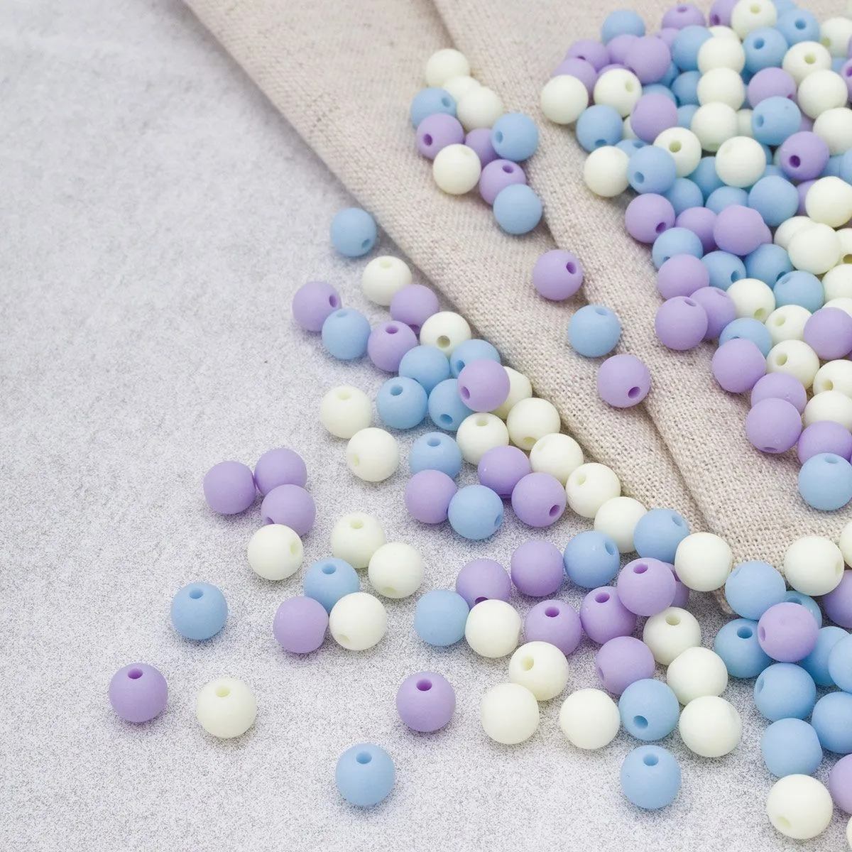 Бусины пластиковые матовые, круглые d-6мм, 50гр. цв.00001 сине-сиреневый 7748416 для кукол | 5
