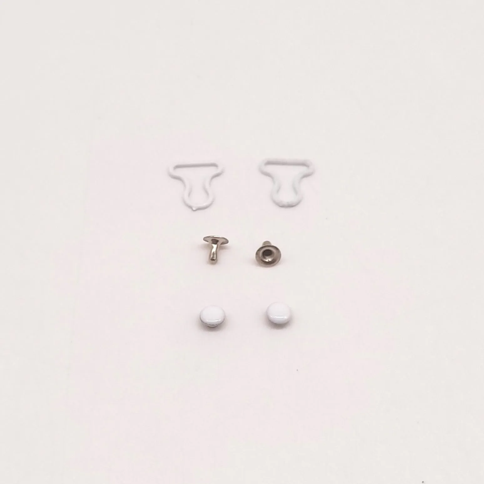 Миниатюрные пряжки для кукольной одежды 6мм+3мм цв.белый (02) 1пара ПР-44 для кукол | 1