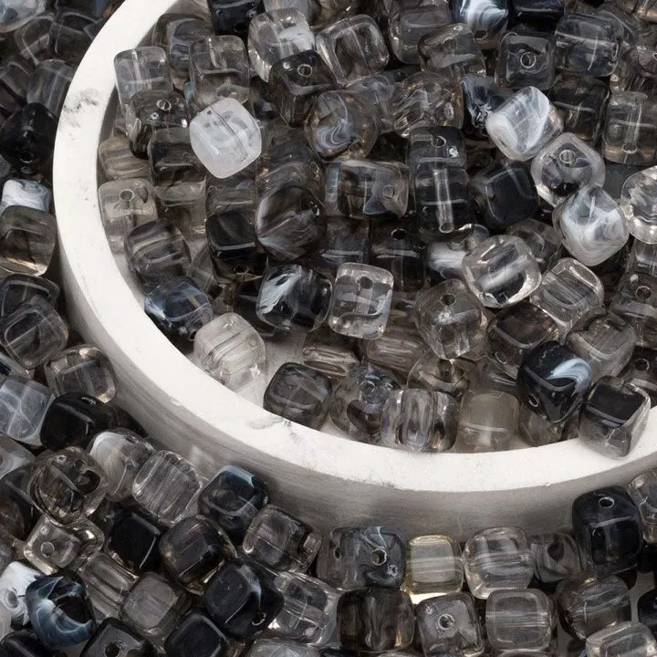 Бусины пластиковые прозрачные, куб 6,5*6,6мм, 50гр. цв.00004 серый аквамарин 7748713 для кукол