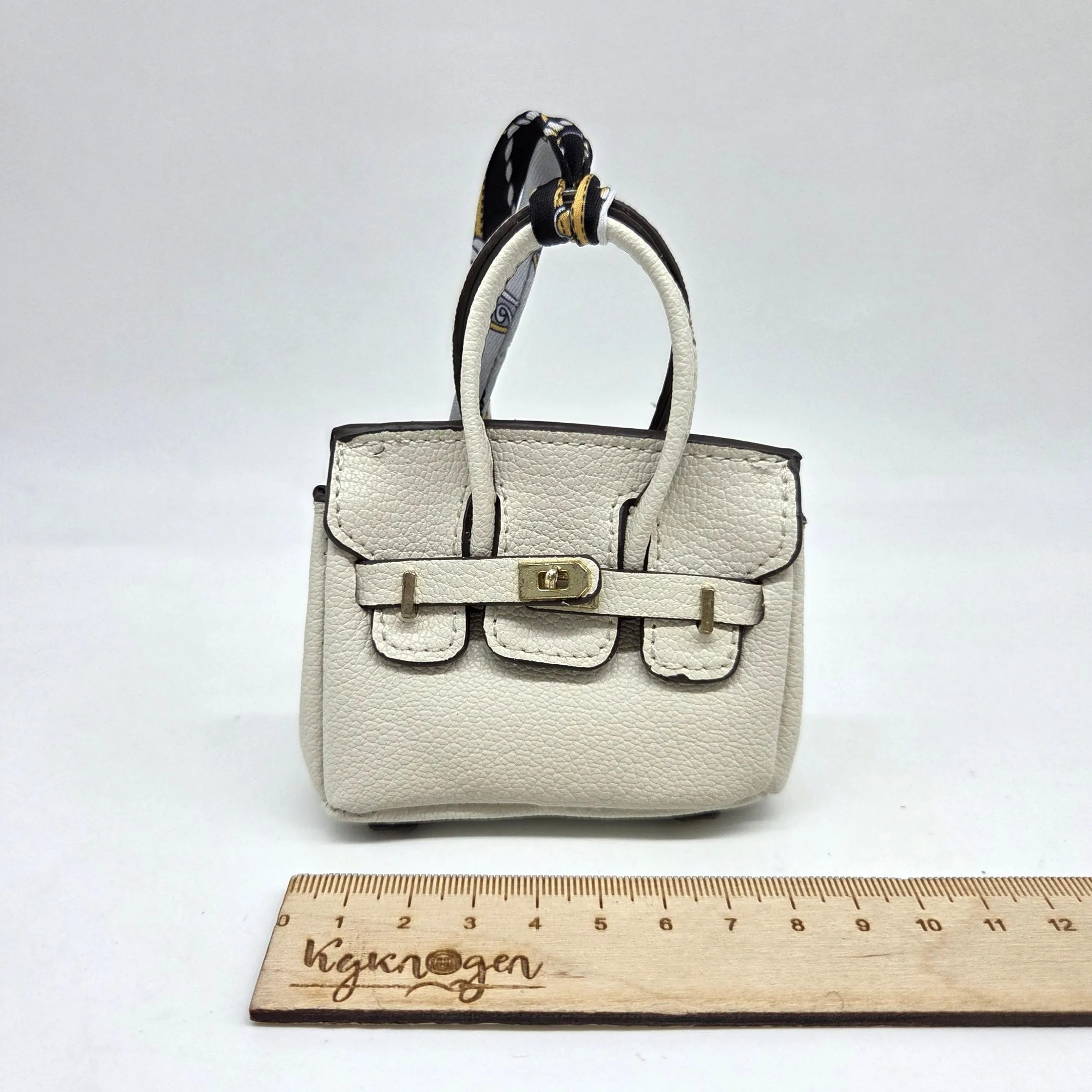 Сумка 7*7,5*3см цв.кремовый (07) С-156 для кукол | 1