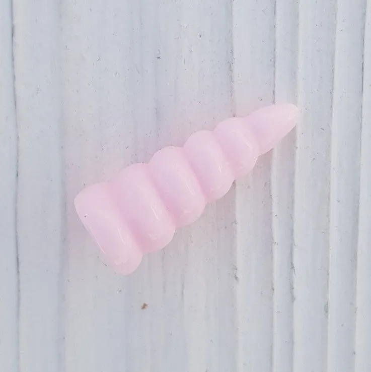 Единорожка розовая 2,5 см для кукол | 1