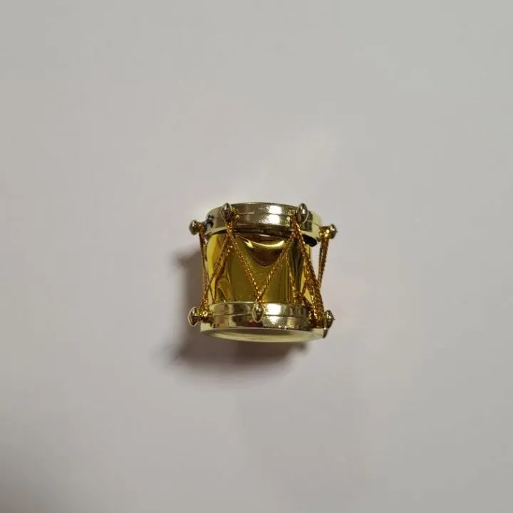 Барабан золотой 3 см для кукол