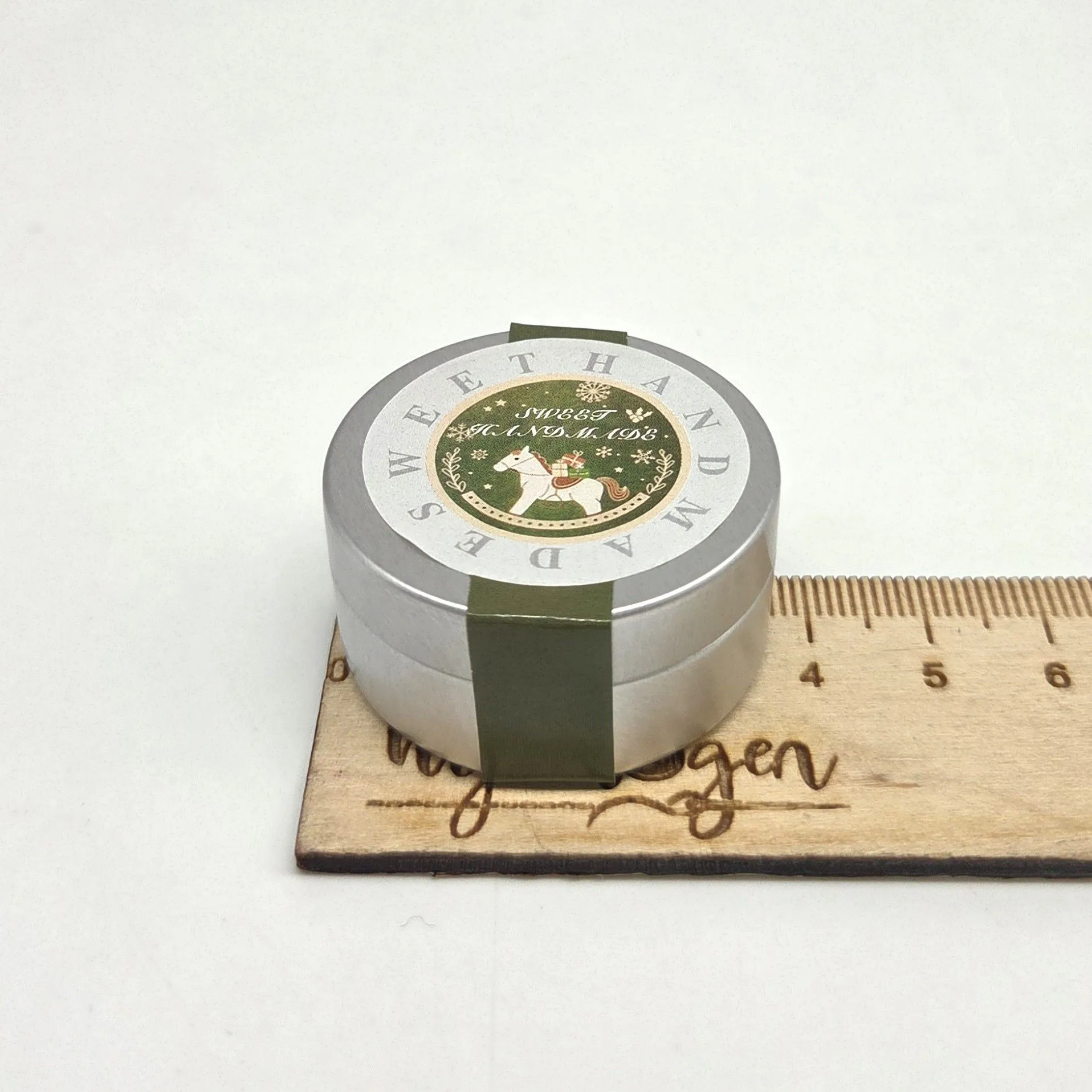 Миниатюрная жестяная подарочная баночка для кукол 3,5*1,7см цв.зелёный 27887 для кукол | 2