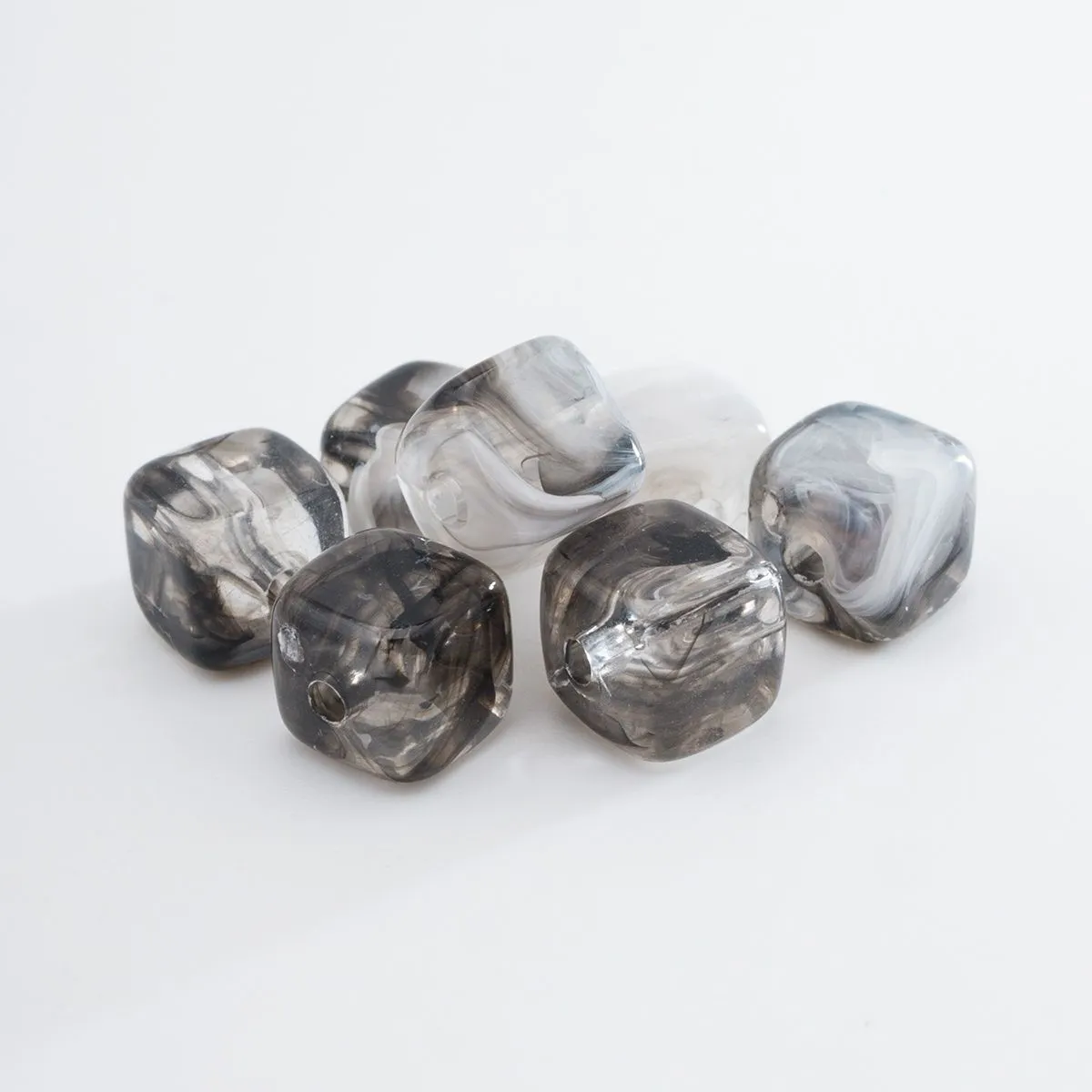 Бусины пластиковые прозрачные, куб 6,5*6,6мм, 50гр. цв.00004 серый аквамарин 7748713 для кукол | 2