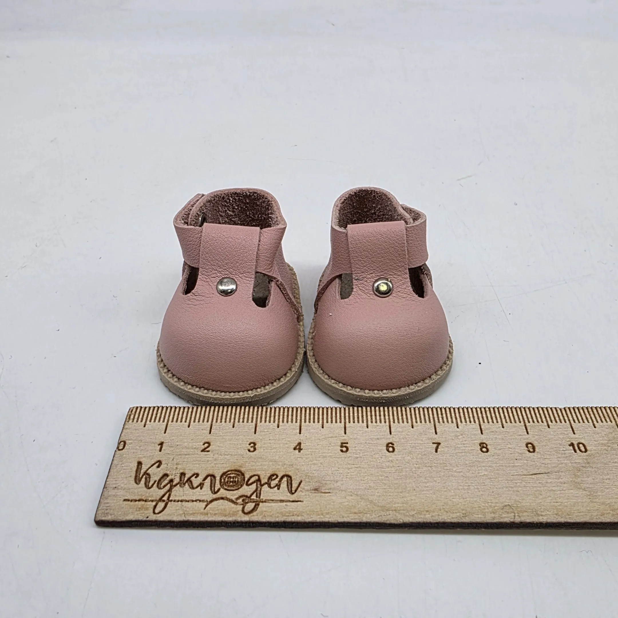 Туфли-сандалии Т-136 капелька натур.кожа 5,5см цв.розовый пудровый (27) для кукол | 1