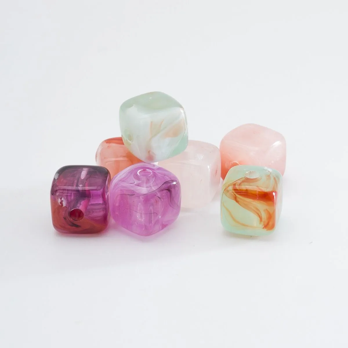 Бусины пластиковые прозрачные, куб 6,5*6,6мм, 50гр. цв.00007 кварцевый микс 7748713 для кукол | 4