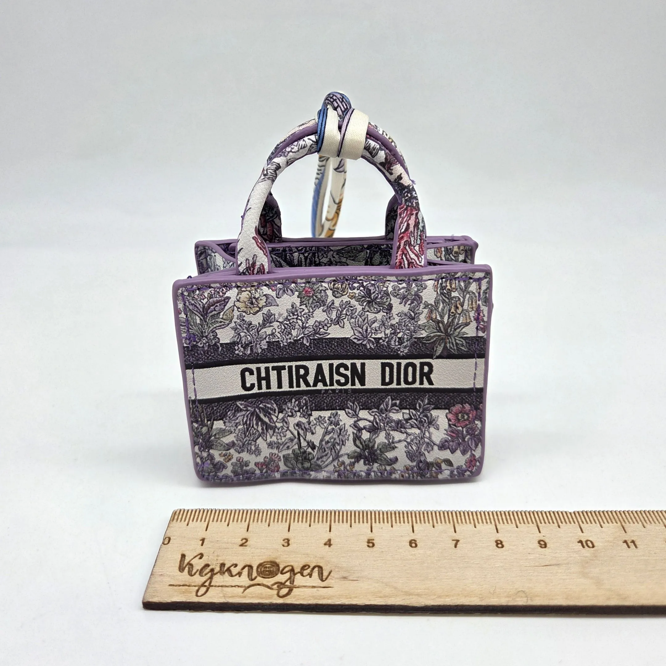 Сумка CD 7,7*6*4см цв.сиреневый (04) С-155 для кукол | 1