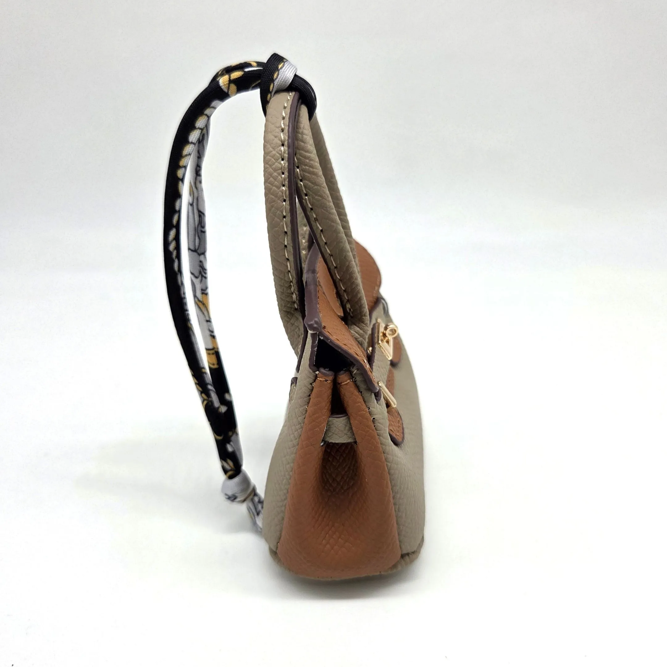 Сумка 7*7,5*3см цв.бежевый/рыжий (15) С-156 для кукол | 3