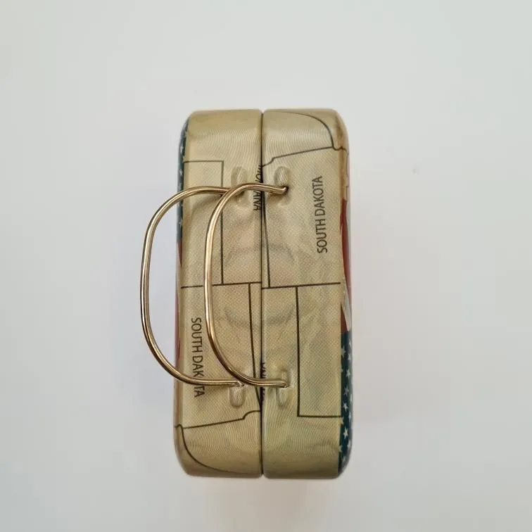 Металлический чемодан Города коричневый ЧМ-19 для кукол | 1