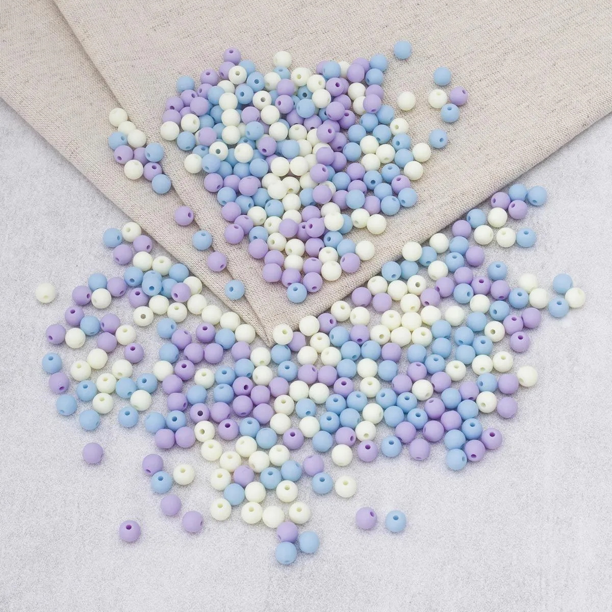 Бусины пластиковые матовые, круглые d-6мм, 50гр. цв.00001 сине-сиреневый 7748416 для кукол | 4