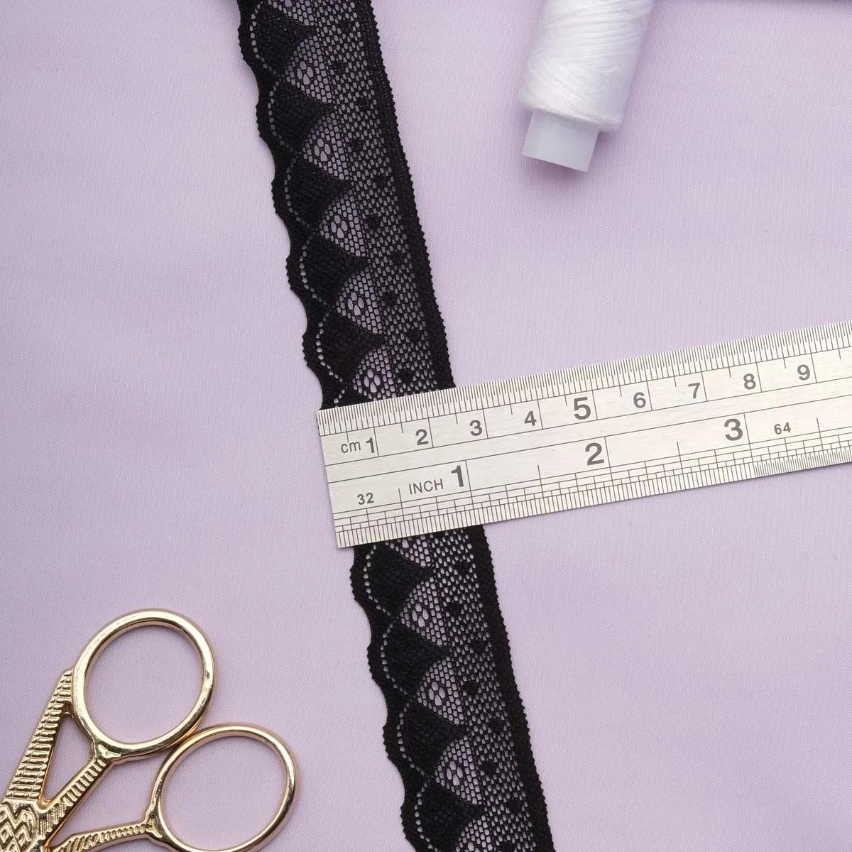 Кружево эластичное шир.2,5см дл.1м цв.чёрный 7738414 для кукол | 2