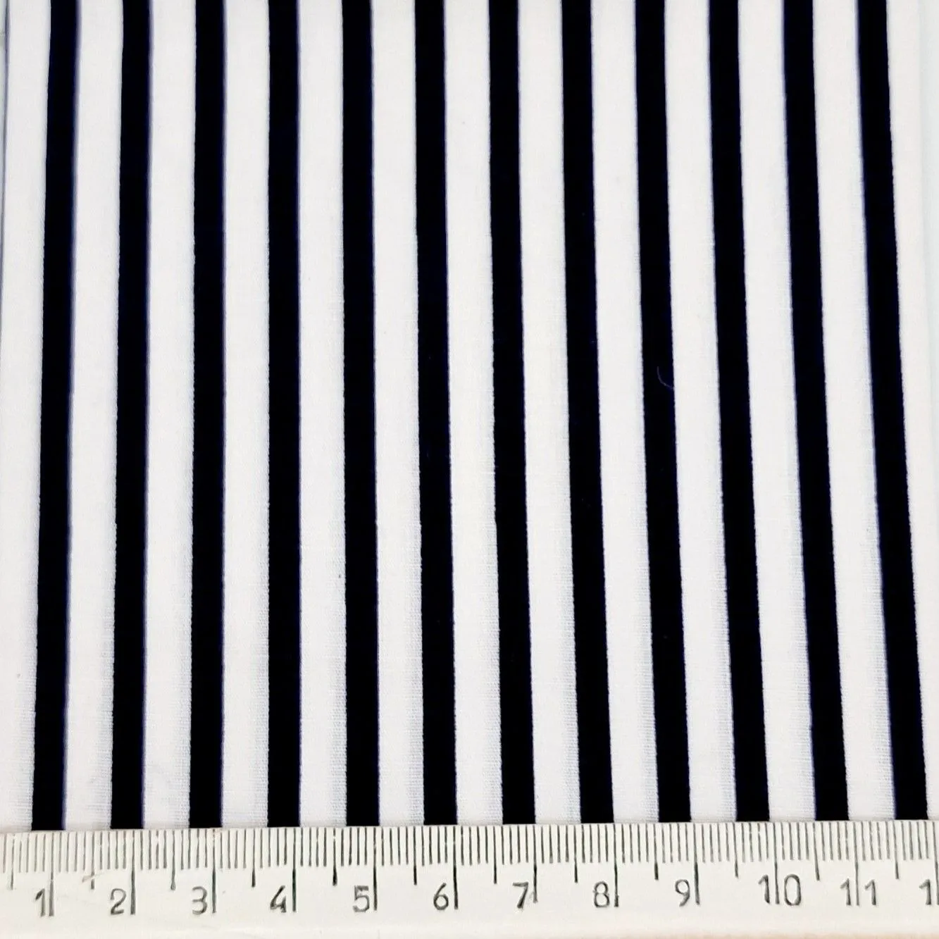 Ткань хлопок Полоска цв.чёрный/белый 45*50см 25624 для кукол | 1