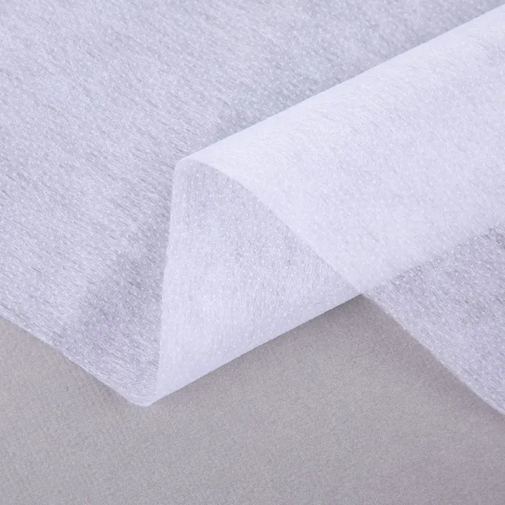 Флизелин Gamma G-725t клеевой точечный 100*100см цв.белый для кукол