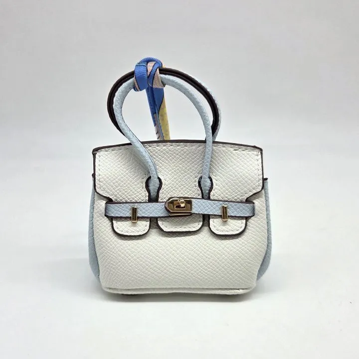 Сумка 7*7,5*3см цв.кремовый/голубой (12) С-156 для кукол