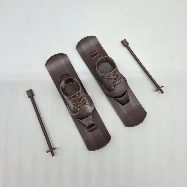 Лыжи с палками и ботинками для кукол (Лабубу 17см) цв.коричневый (08) 282 для кукол