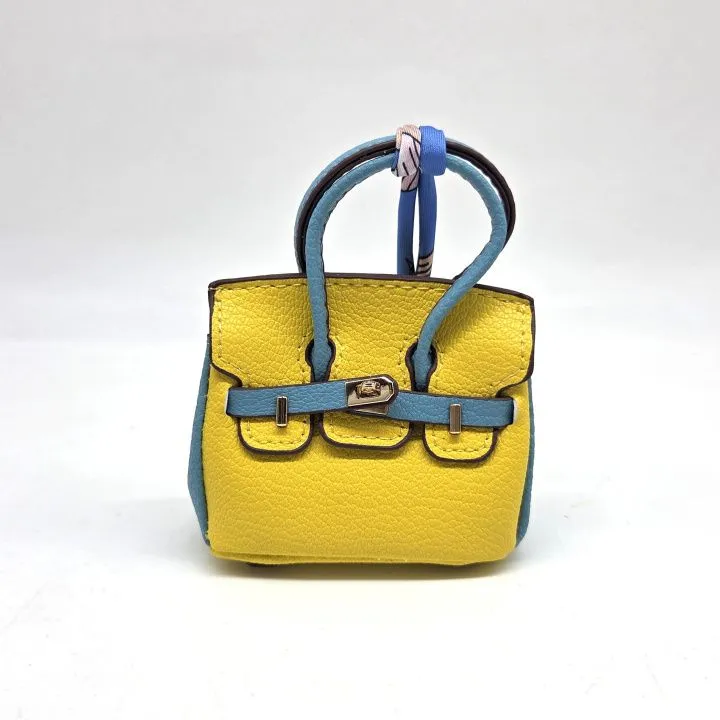 Сумка 7*7,5*3см цв.жёлтый/голубой (20) С-156 для кукол