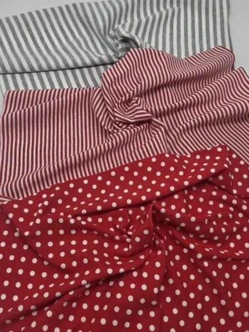 Набор Трикотаж Полоска/Горох (3 шт.) цв.красный/серый 30*40см 28086 для кукол | 1