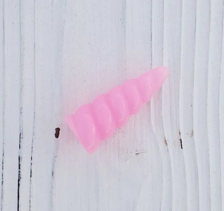 Единорожка ярко-розовая 2,5 см для кукол