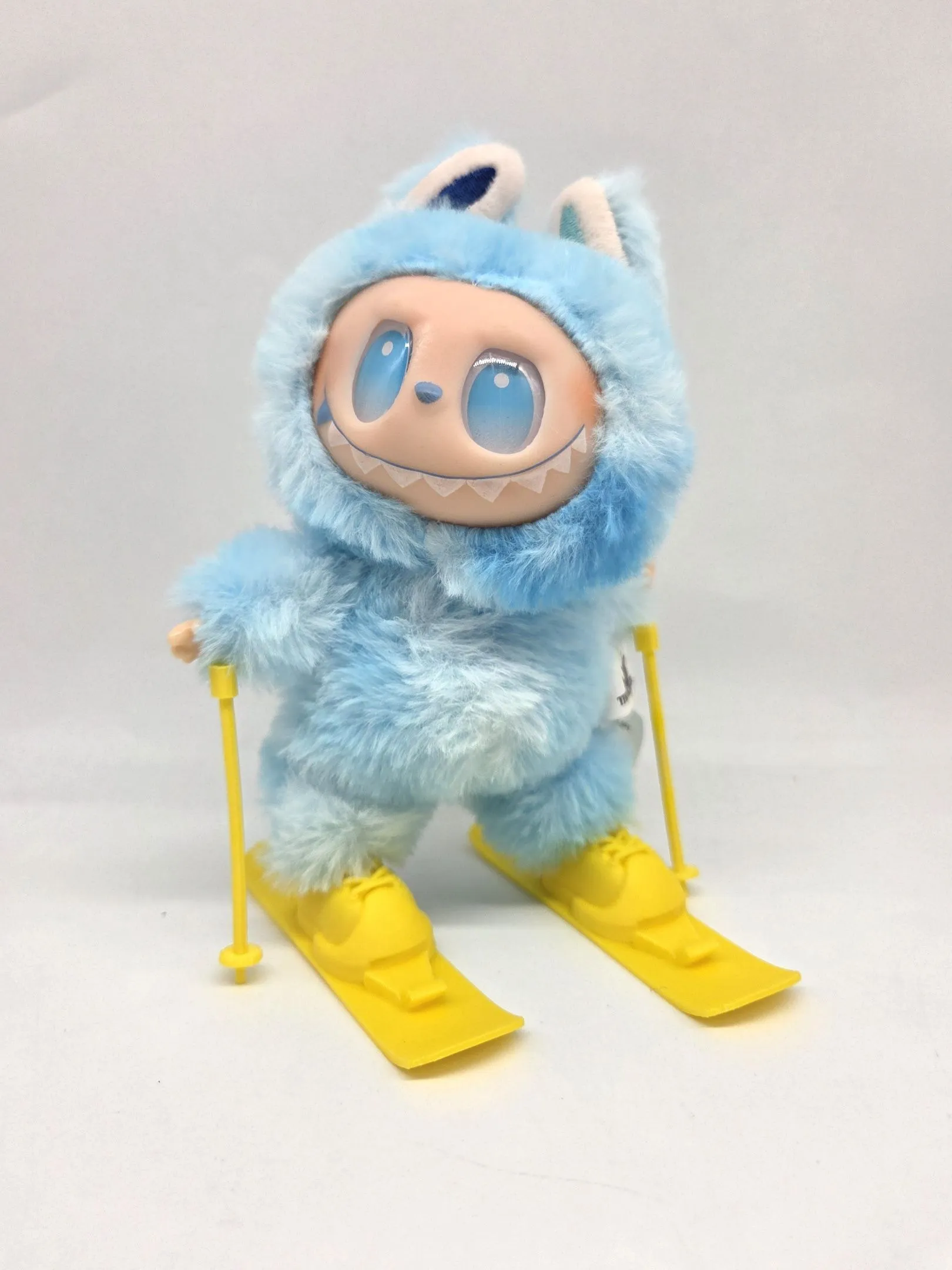 Лыжи с палками и ботинками для кукол (Лабубу 17см) цв.жёлтый (07) 282 для кукол | 3