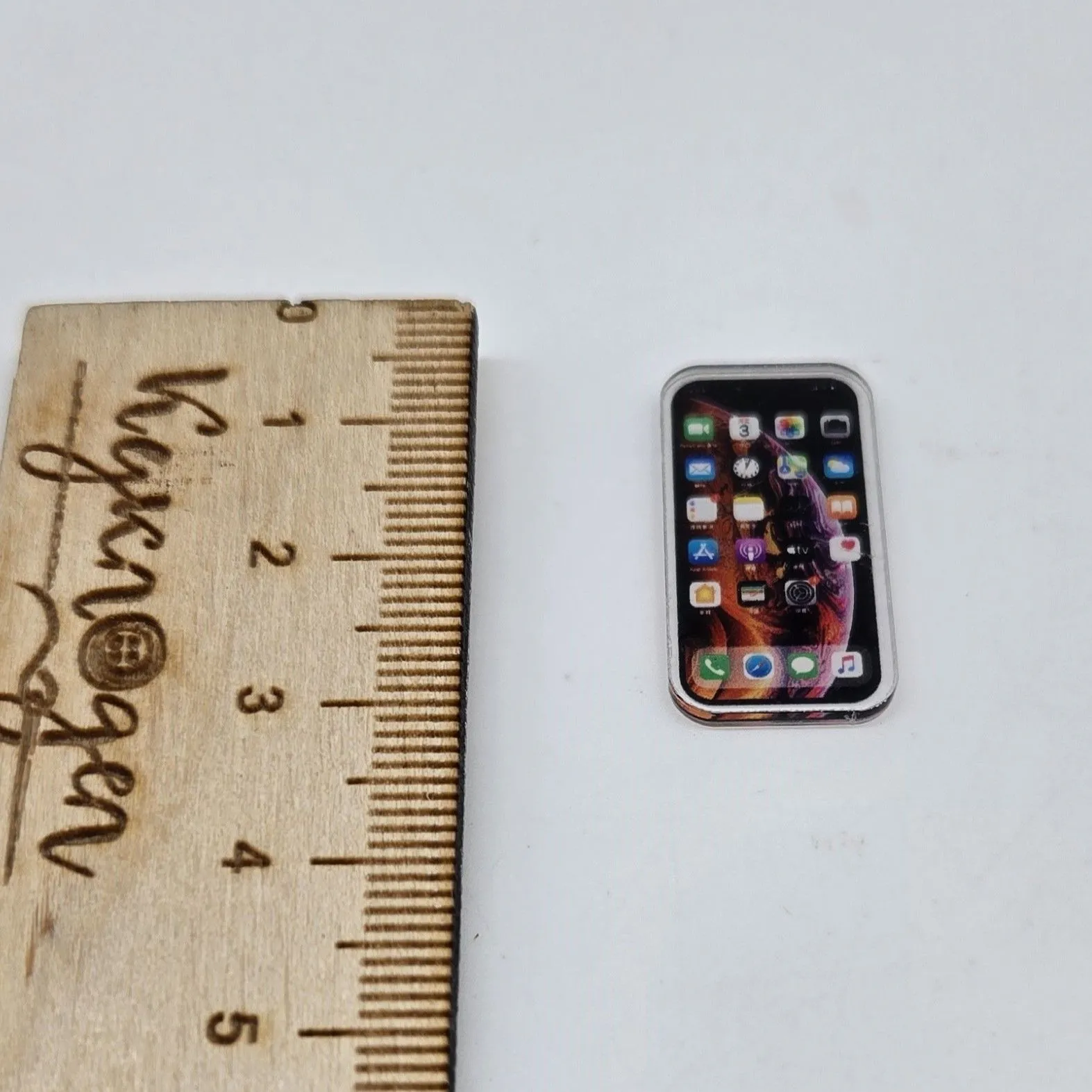 Мобильный телефон для кукол 2,5*1,4см МБ-14 для кукол | 1