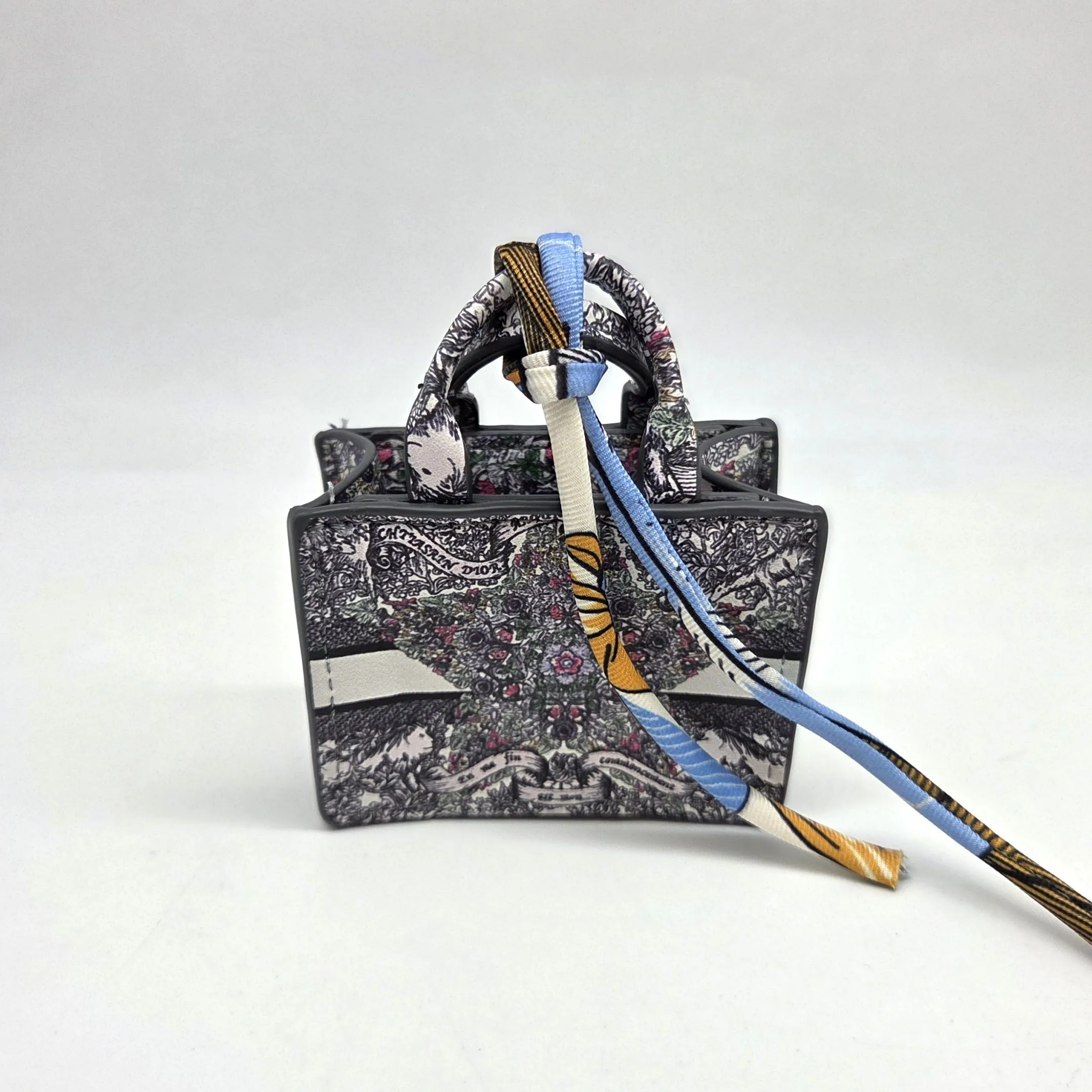 Сумка CD 7,7*6*4см цв.серый (06) С-155 для кукол | 4