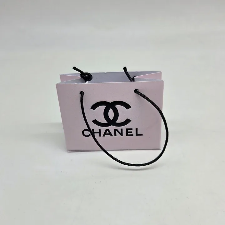 Миниатюрный пакет с логотипом Chanel цв.розовый для кукол