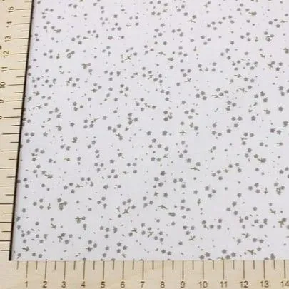 Ткань хлопковая плательная Нежная полянка 50*45см цв.серый 27410 для кукол | 1