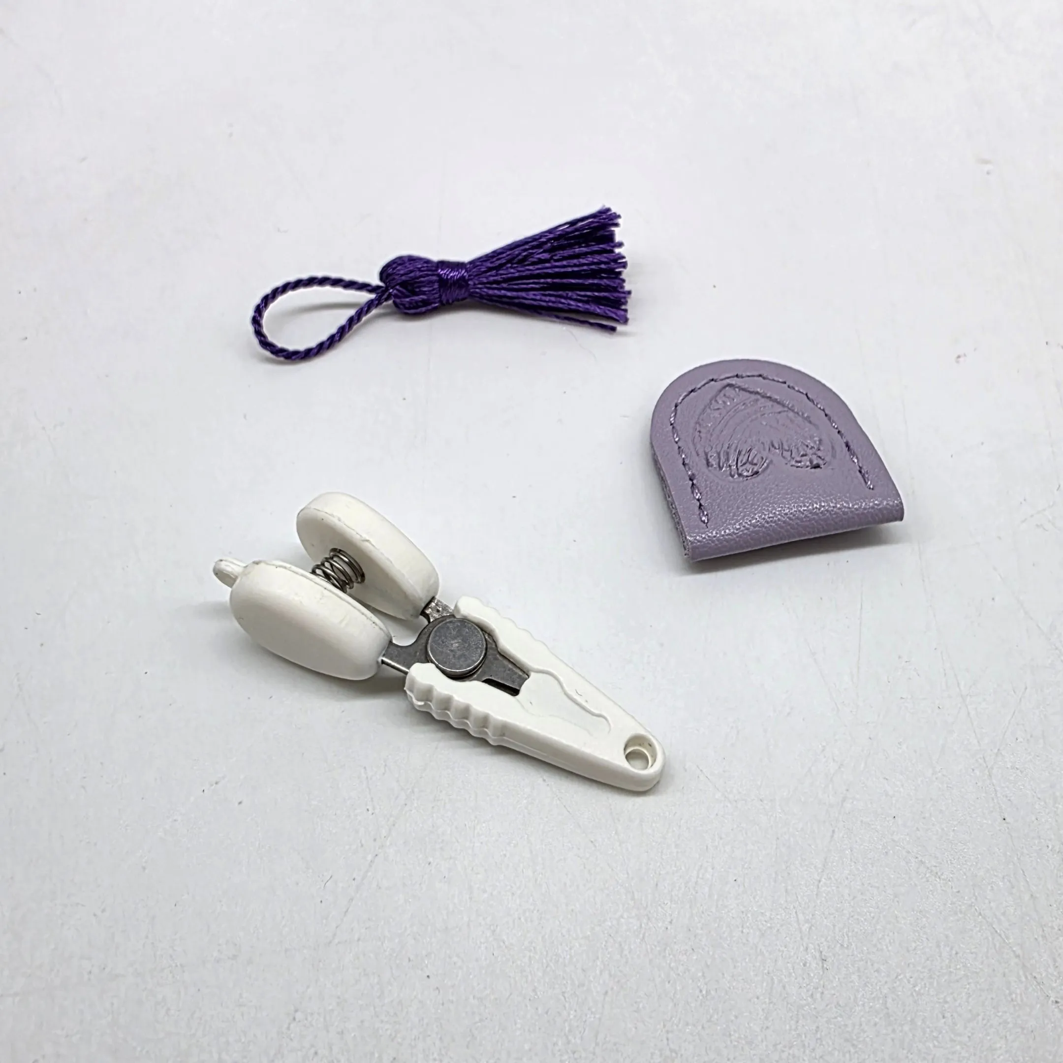 Мини-ножницы 4,5см с чехлом цв.сиреневый 28014 для кукол | 4