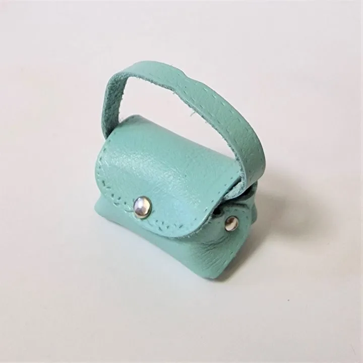 Сумочка С-53 натур.кожа цв.тиффани (22) 4*3*2см для кукол