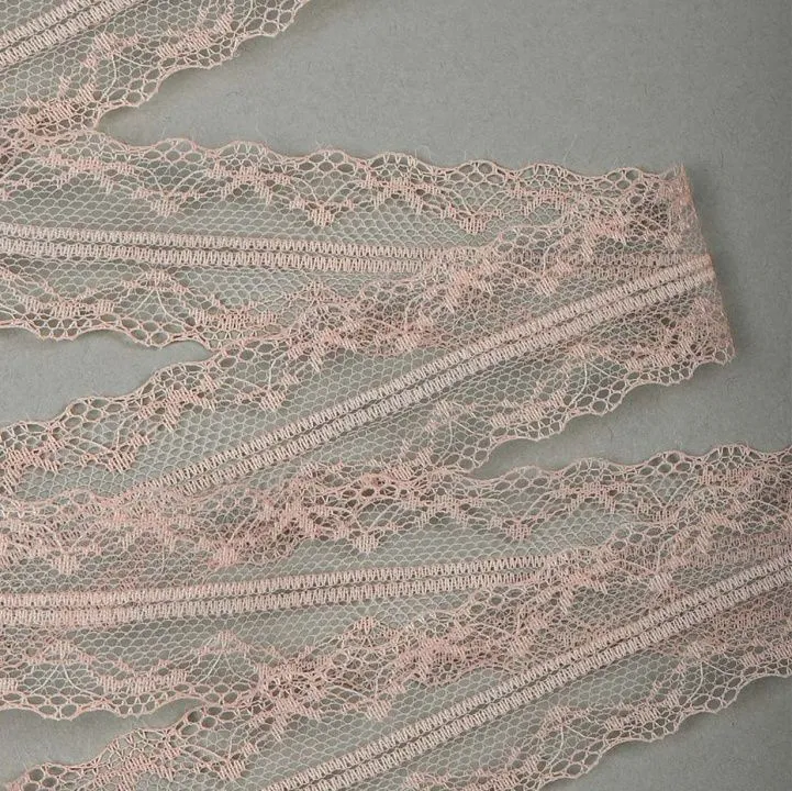 Кружево-трикотаж TBY.150-1 шир.40мм цв.05 капучино для кукол