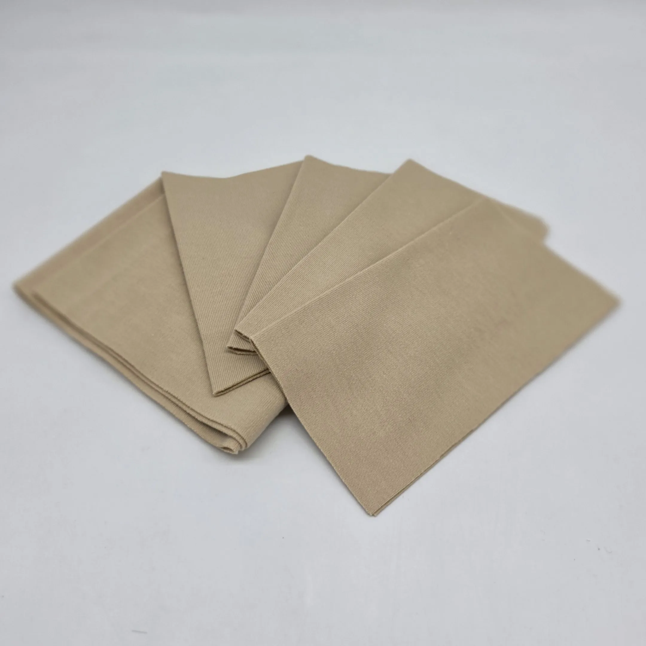 Набор трикотажа Белый ангел 116 цв.бежевый с серым оттенком 16*14 см - 2 шт., 16*11 см - 2 шт., 40*8 см - 1 шт.28004 для кукол | 1