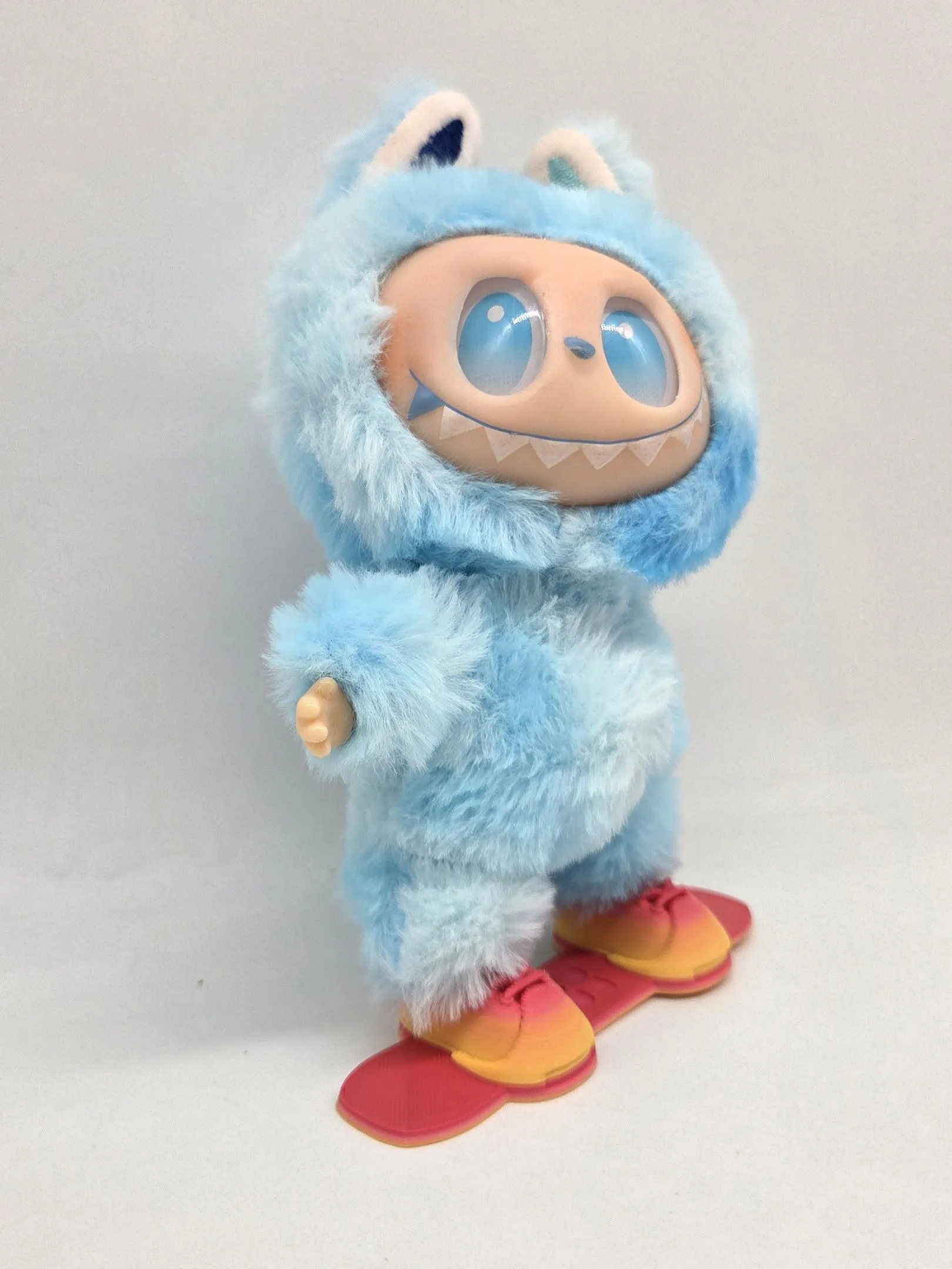 Сноуборд для кукол (Лабубу 17см) цв.красно-жёлтый (09) 11,5*4см 281 для кукол | 6