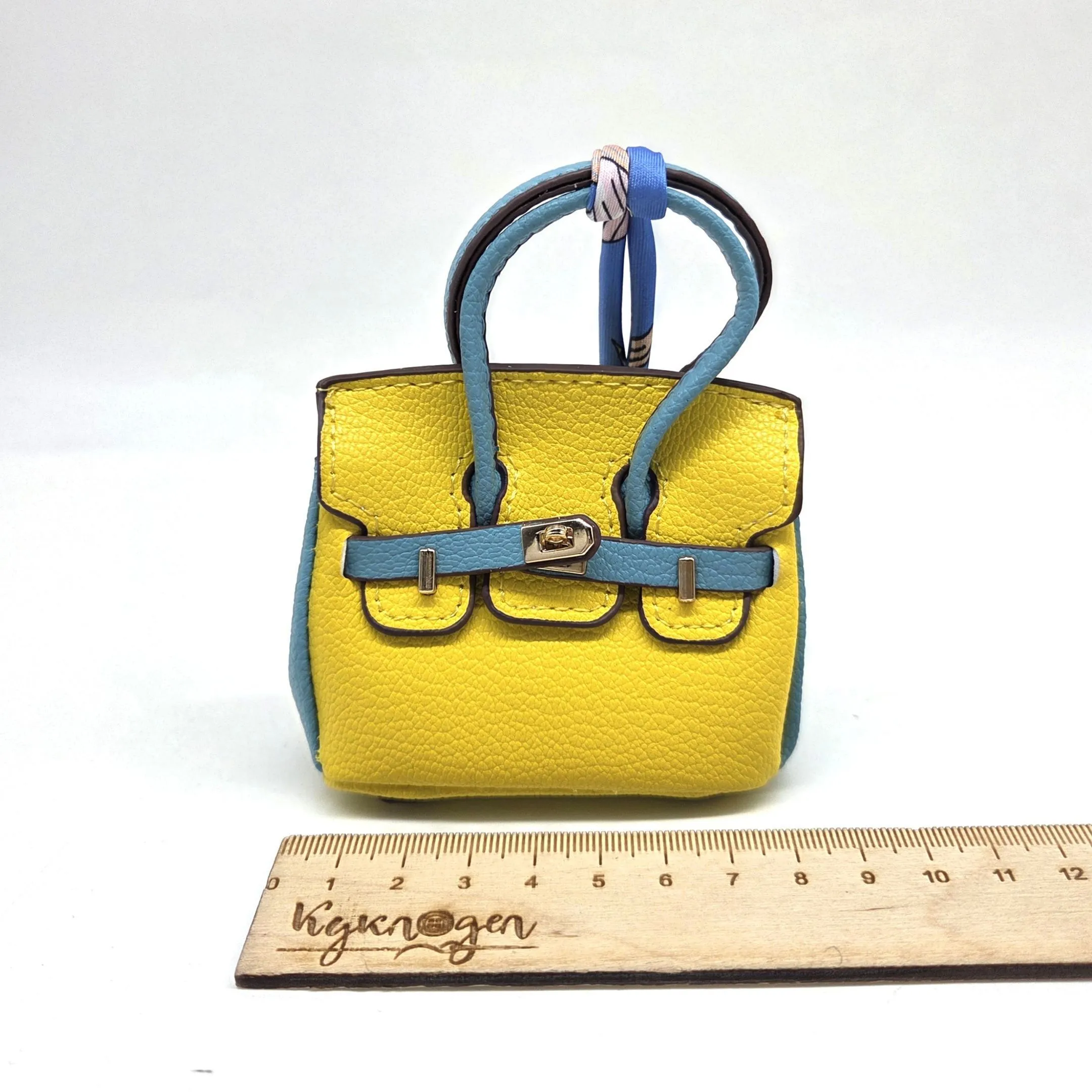 Сумка 7*7,5*3см цв.жёлтый/голубой (20) С-156 для кукол | 1