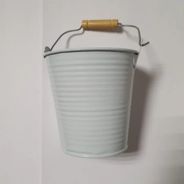 Ведро большое 10,5*10,5*8см цв.белый 0319-4 для кукол