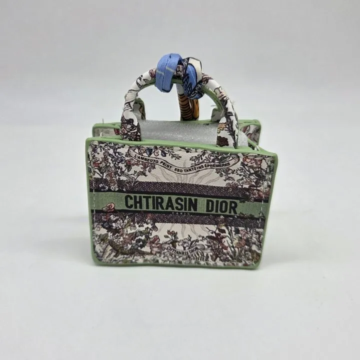 Сумка CD 7,7*6*4см цв.зелёный (03) С-155 для кукол