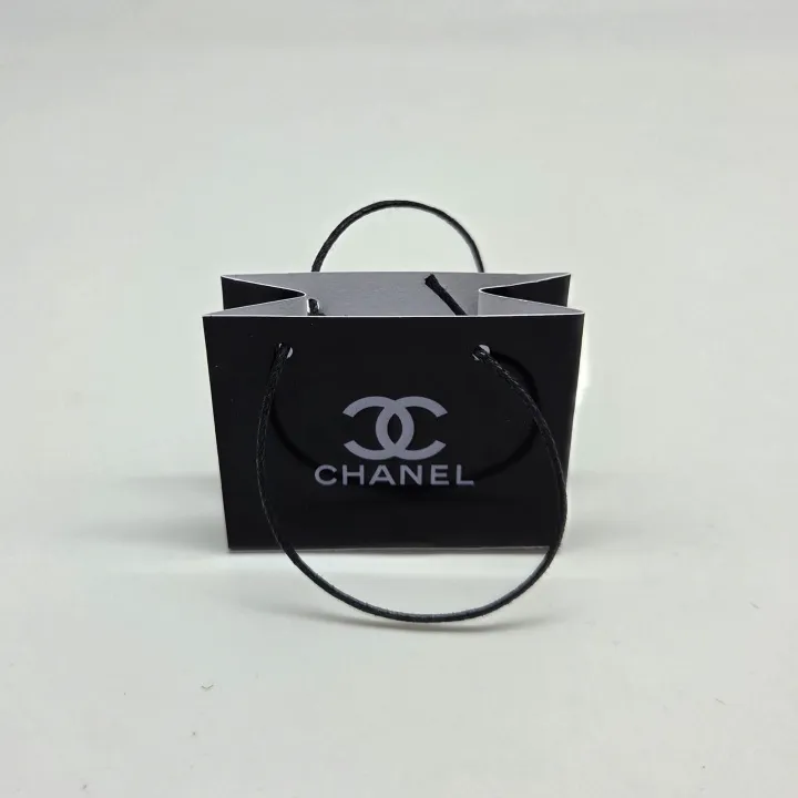 Миниатюрный пакет с логотипом Chanel цв.чёрный с серым для кукол