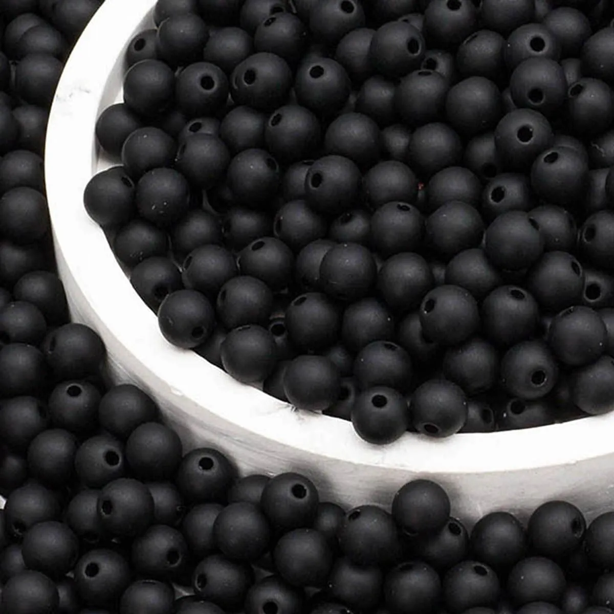 Бусины пластиковые матовые, круглые d-6мм, 50гр. цв.чёрный 7748415 для кукол | 3