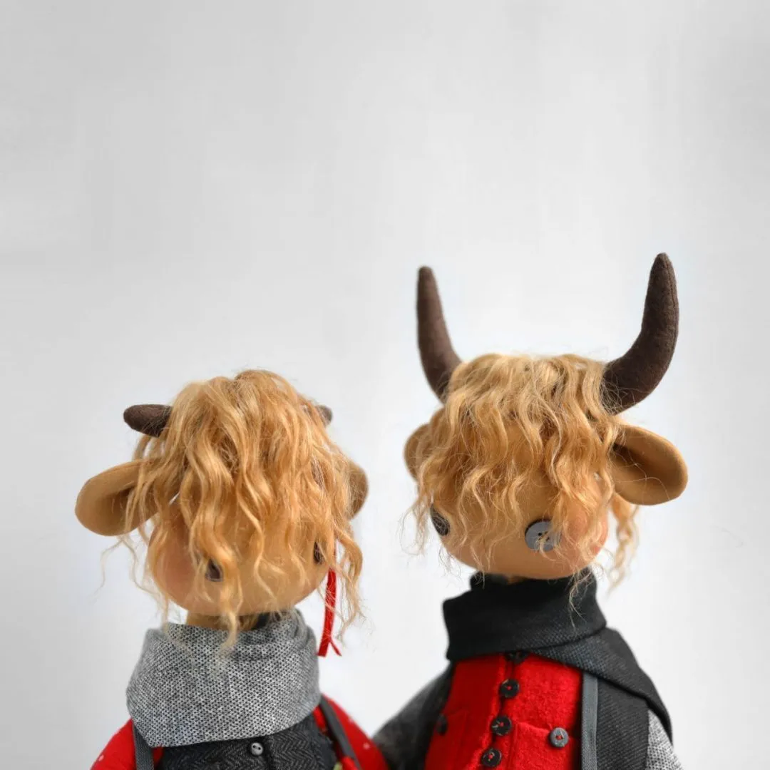 Набор Бычок и Коровка БЕЗ ОБУВИ  и ВОЛОС Школа Т.Коннэ для кукол | 4